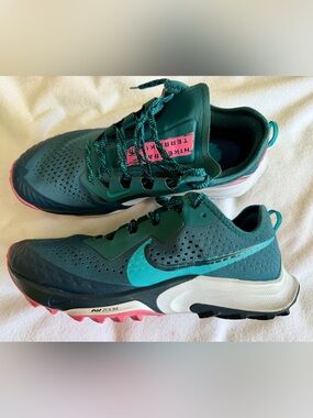 Nike Air Zoom Terra Kiger 7 Trail Running Shoes Women’s 9.5 Teal Pink CW6066-301